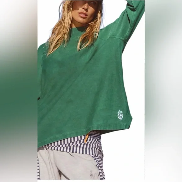 Free People Green Restoration Layer NWOT - Picture 2 of 15